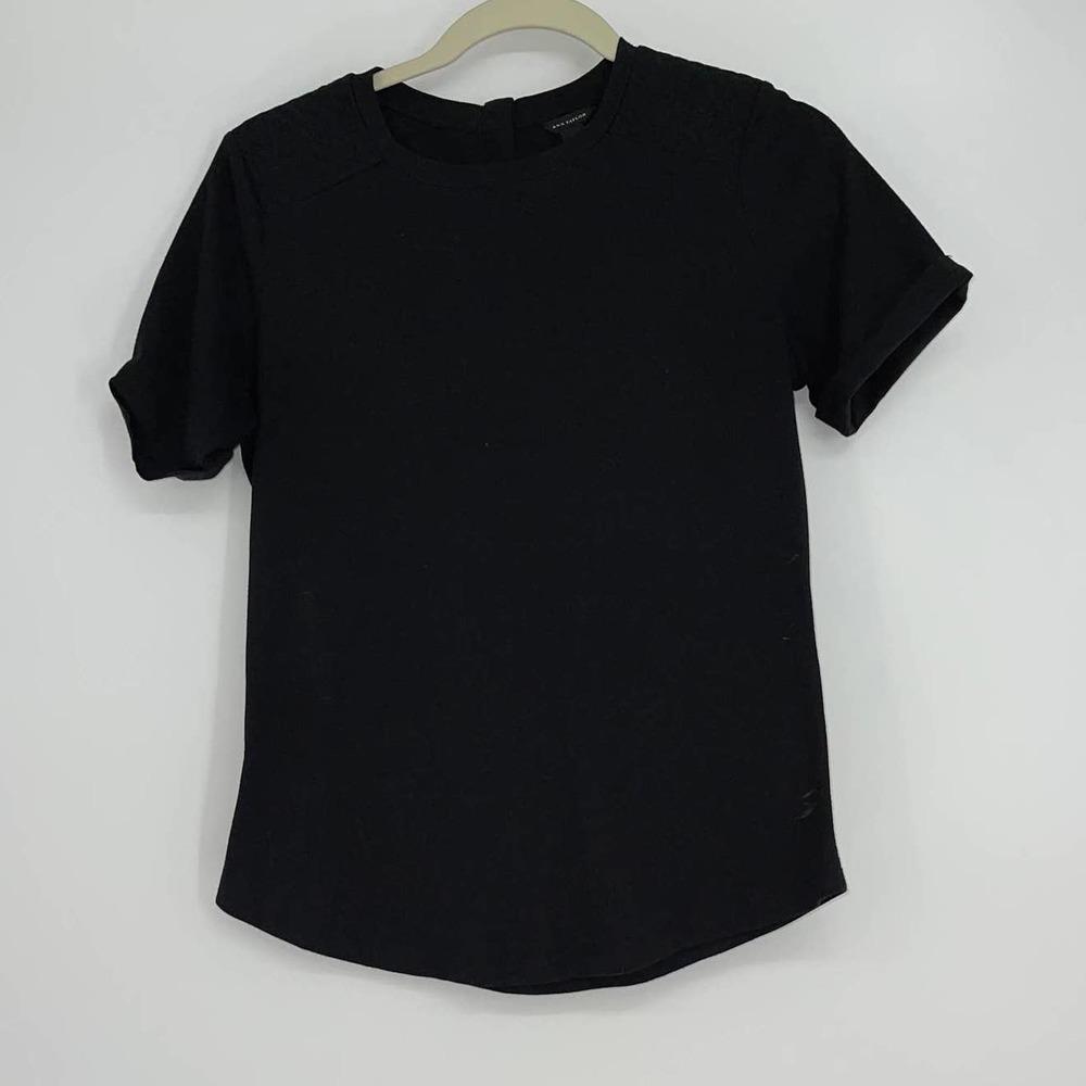 ANN TAYLOR BLACK SHORT SLEEVE BUTTONS UPPER BACK BLOUSE SMALL